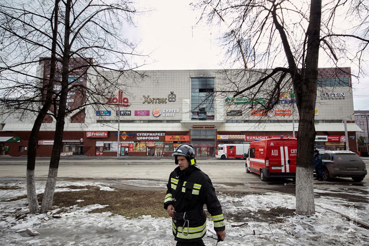 Следствие просит арестовать на два месяца руководителя тушения пожара в ТЦ  